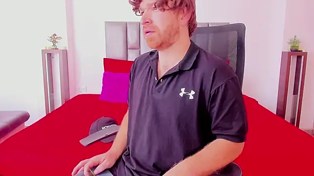 michacosio online show from October 18, 2025, 8:31 pm