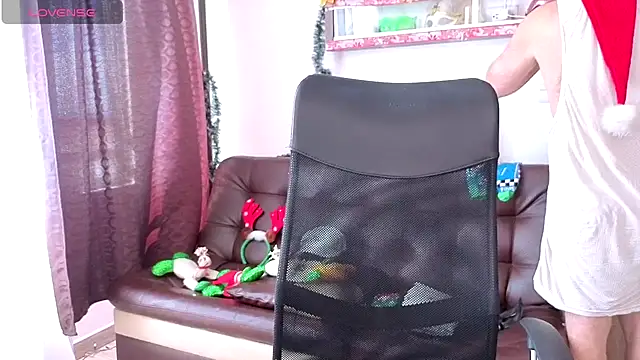 michacosio online show from December 1, 2025, 2:22 pm