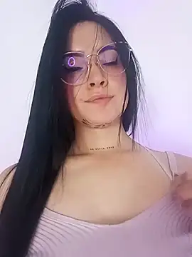 Isa Maiden1 online show from November 22, 2025, 4:50 pm