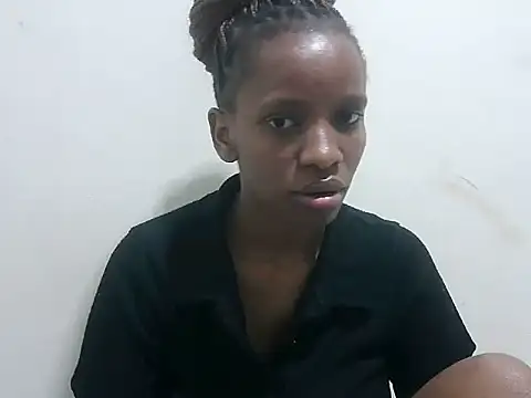 prettybeee online show from February 22, 2026, 9:57 pm