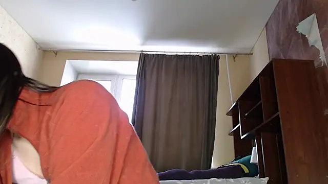 MiriamOr online show from February 19, 2025, 10:23 am