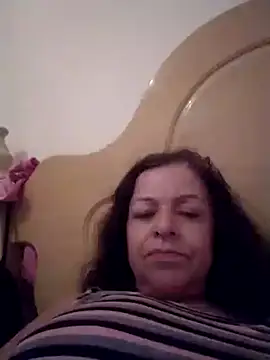 Snapshot of mariy522 chatting on January 1, 2025, 10:35 pm mariy522 online show from January 1, 2025, 10:35 pm