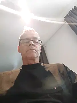 DarrenSullivanSlut online show from February 24, 2025, 12:59 pm