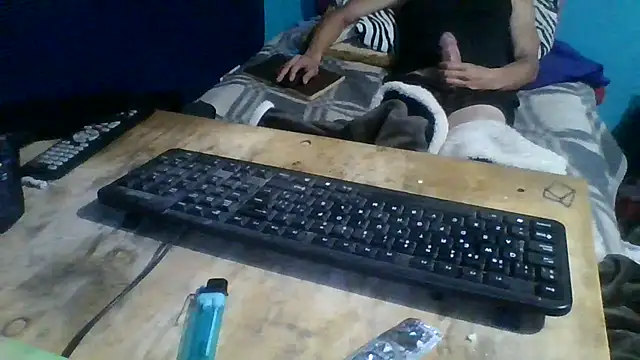 Snapshot of malekon76 chatting on March 24, 2026, 8:30 am malekon76 online show from March 24, 2026, 8:30 am