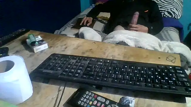 Snapshot of malekon76 chatting on March 25, 2026, 1:06 pm malekon76 online show from March 25, 2026, 1:06 pm