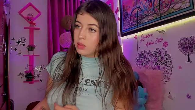 Snapshot of zoe_kittylove chatting on December 19, 2024, 2:34 am zoe kittylove online show from December 19, 2024, 2:34 am