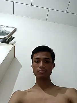 Hunter Hault online show from February 3, 2025, 5:24 pm