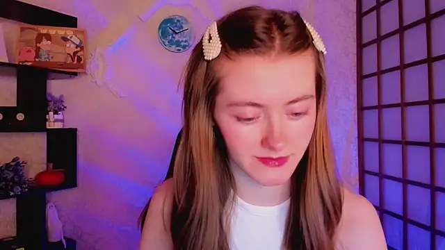 Snapshot of KateCuddle chatting on December 12, 2024, 2:15 am KateCuddle online show from December 12, 2024, 2:15 am