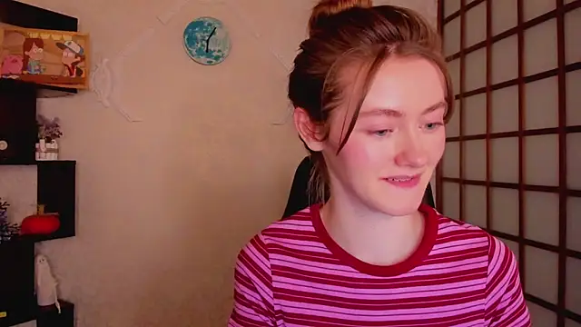 Snapshot of KateCuddle chatting on December 13, 2024, 6:21 am KateCuddle online show from December 13, 2024, 6:21 am