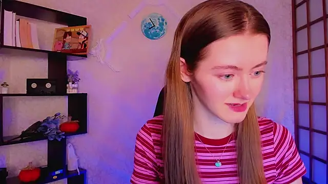 Snapshot of KateCuddle chatting on December 23, 2024, 8:00 am KateCuddle online show from December 23, 2024, 8:00 am