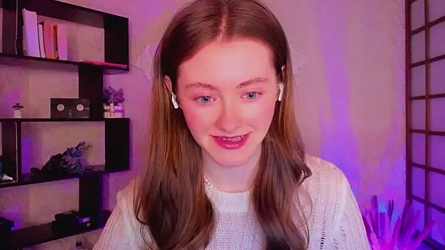 Snapshot of KateCuddle chatting on December 27, 2024, 2:04 am KateCuddle online show from December 27, 2024, 2:04 am