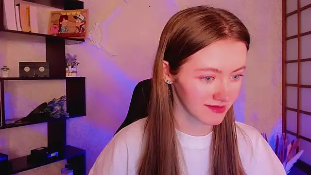 Snapshot of KateCuddle chatting on January 14, 2025, 1:58 am KateCuddle online show from January 14, 2025, 1:58 am