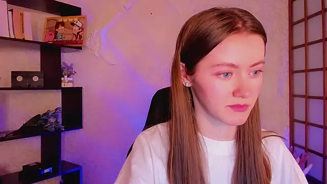 Snapshot of KateCuddle chatting on January 14, 2025, 5:08 am KateCuddle online show from January 14, 2025, 5:08 am