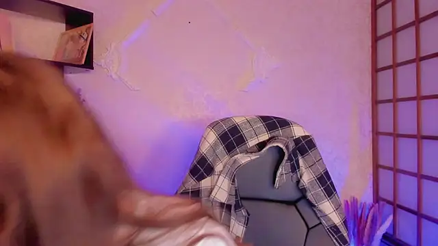 Snapshot of KateCuddle chatting on January 21, 2025, 6:33 am KateCuddle online show from January 21, 2025, 6:33 am