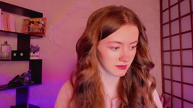 Snapshot of KateCuddle chatting on February 7, 2025, 2:19 am KateCuddle online show from February 7, 2025, 2:19 am