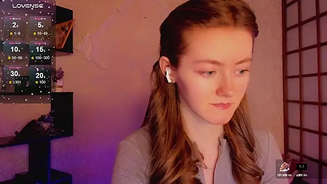 Snapshot of KateCuddle chatting on February 13, 2025, 2:12 am KateCuddle online show from February 13, 2025, 2:12 am