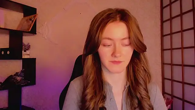 Snapshot of KateCuddle chatting on February 13, 2025, 5:16 am KateCuddle online show from February 13, 2025, 5:16 am