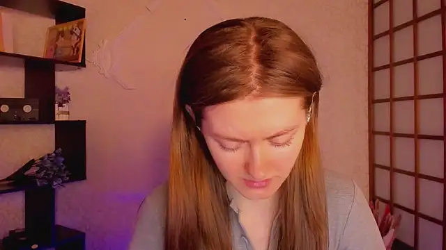 Snapshot of KateCuddle chatting on February 20, 2025, 1:57 am KateCuddle online show from February 20, 2025, 1:57 am