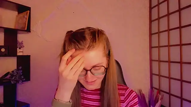 Snapshot of KateCuddle chatting on February 25, 2025, 5:08 am KateCuddle online show from February 25, 2025, 5:08 am