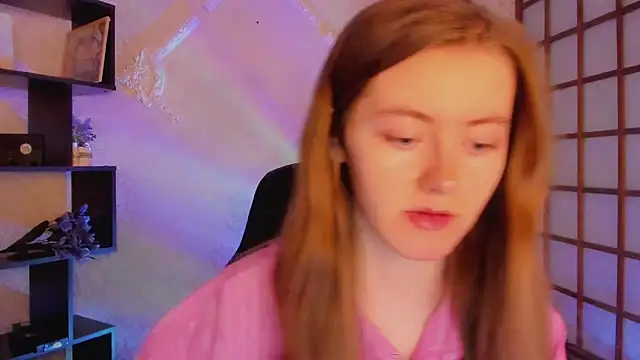 Snapshot of KateCuddle chatting on February 26, 2025, 2:15 am KateCuddle online show from February 26, 2025, 2:15 am