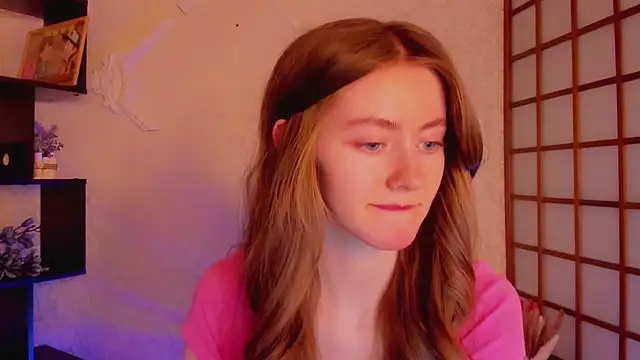 Snapshot of KateCuddle chatting on March 5, 2025, 5:18 am KateCuddle online show from March 5, 2025, 5:18 am