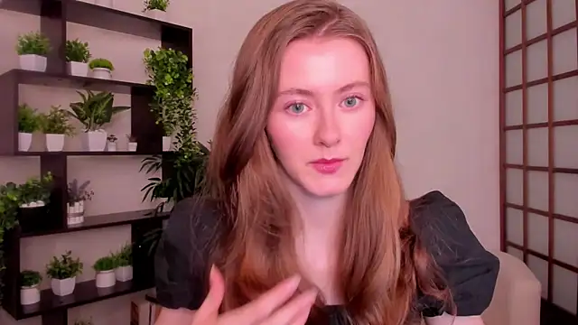 Snapshot of KateCuddle chatting on September 9, 2025, 2:22 am KateCuddle online show from September 9, 2025, 2:22 am