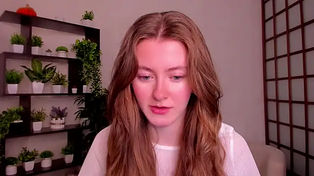 Snapshot of KateCuddle chatting on October 3, 2025, 2:41 am KateCuddle online show from October 3, 2025, 2:41 am