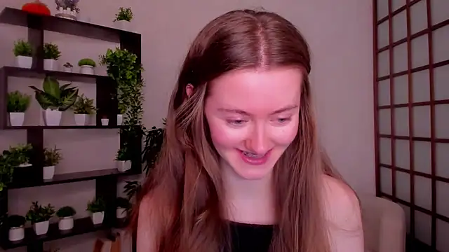 Snapshot of KateCuddle chatting on October 9, 2025, 3:04 am KateCuddle online show from October 9, 2025, 3:04 am