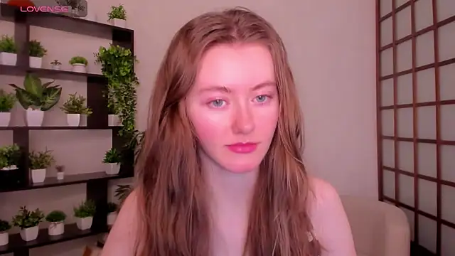 Snapshot of KateCuddle chatting on October 23, 2025, 2:44 am KateCuddle online show from October 23, 2025, 2:44 am