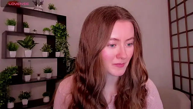 Snapshot of KateCuddle chatting on December 15, 2025, 3:33 am KateCuddle online show from December 15, 2025, 3:33 am