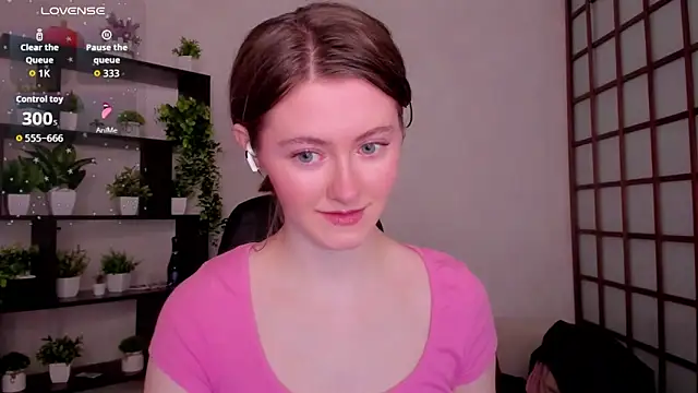 Snapshot of KateCuddle chatting on March 3, 2026, 2:07 am KateCuddle online show from March 3, 2026, 2:07 am