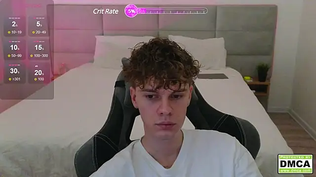 Snapshot of cute_thomas chatting on December 30, 2024, 3:25 am cute thomas online show from December 30, 2024, 3:25 am