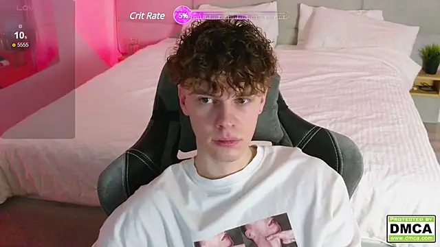 Snapshot of cute_thomas chatting on January 21, 2025, 8:32 pm cute thomas online show from January 21, 2025, 8:32 pm