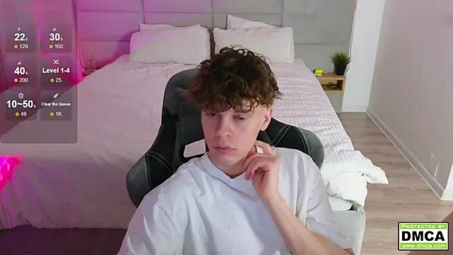 Snapshot of cute_thomas chatting on February 10, 2025, 8:21 pm cute thomas online show from February 10, 2025, 8:21 pm