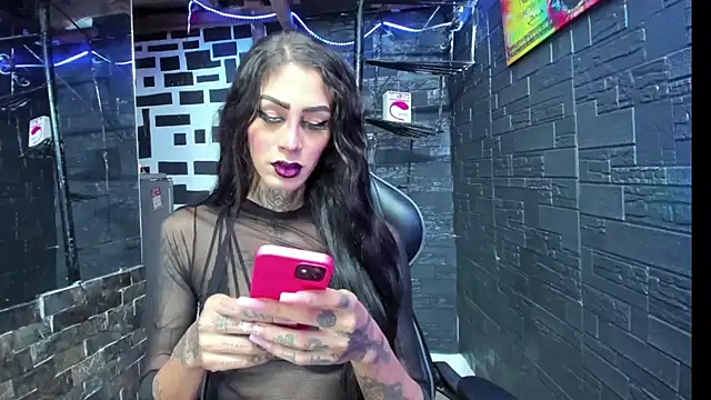 Snapshot of kissingdevil chatting on October 24, 2025, 10:17 pm kissingdevil online show from October 24, 2025, 10:17 pm