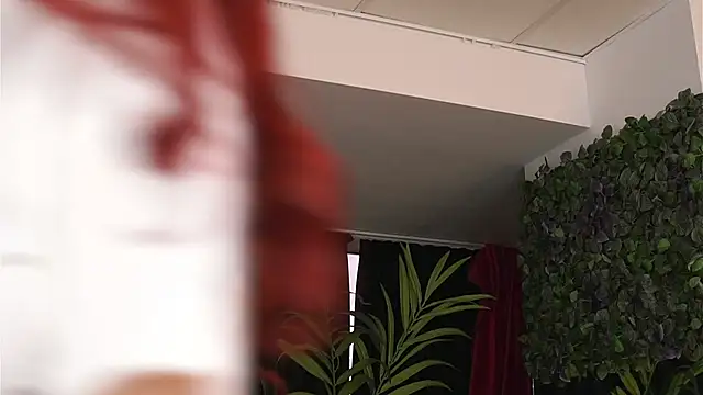 Snapshot of HotSkinnyX chatting on February 6, 2025, 6:08 am HotSkinnyX online show from February 6, 2025, 6:08 am