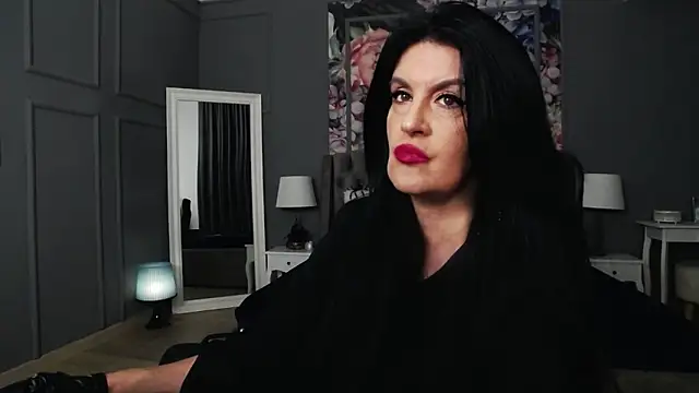 Snapshot of DomMelissaW chatting on March 6, 2025, 9:53 pm DomMelissaW online show from March 6, 2025, 9:53 pm