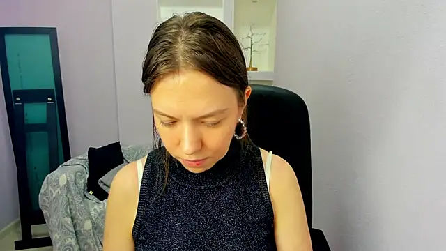 Persephoni online show from March 25, 2026, 10:43 am