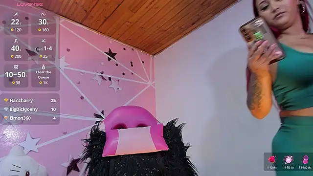 lucy beatifull online show from February 1, 2025, 11:37 pm