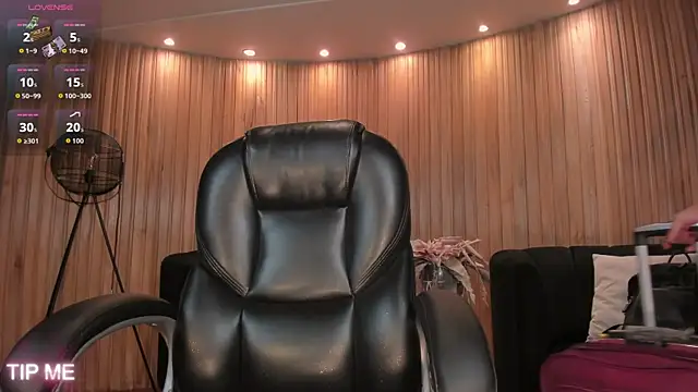 SophieBarnett online show from June 26, 2026, 11:53 pm