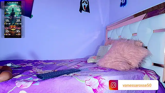 Snapshot of Julieth_Rossi chatting on October 30, 2025, 4:14 am Julieth Rossi online show from October 30, 2025, 4:14 am