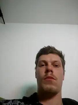 Snapshot of mojpipik21cm chatting on November 19, 2025, 11:49 pm mojpipik21cm online show from November 19, 2025, 11:49 pm