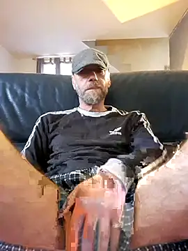 eddouxxx78 online show from January 29, 2025, 3:04 pm