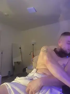 Snapshot of Youngtimer_1997 chatting on February 23, 2025, 11:14 pm Youngtimer 1997 online show from February 23, 2025, 11:14 pm