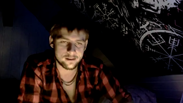 Snapshot of Youngtimer_1997 chatting on November 1, 2025, 7:16 pm Youngtimer 1997 online show from November 1, 2025, 7:16 pm