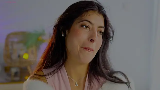 Snapshot of anabelcurvy chatting on February 9, 2026, 2:10 pm anabelcurvy online show from February 9, 2026, 2:10 pm