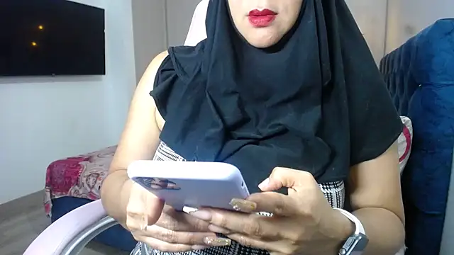 Snapshot of Jameela chatting on December 15, 2024, 3:02 am Jameela online show from December 15, 2024, 3:02 am