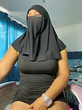 Snapshot of Jameela chatting on January 15, 2025, 6:40 pm Jameela online show from January 15, 2025, 6:40 pm