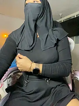 Snapshot of Jameela chatting on March 11, 2025, 2:43 am Jameela online show from March 11, 2025, 2:43 am