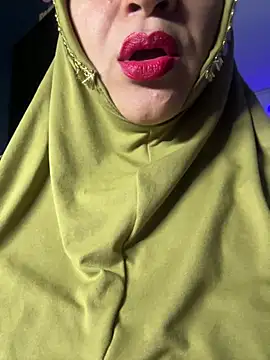 Snapshot of Jameela chatting on October 27, 2025, 9:52 pm Jameela online show from October 27, 2025, 9:52 pm